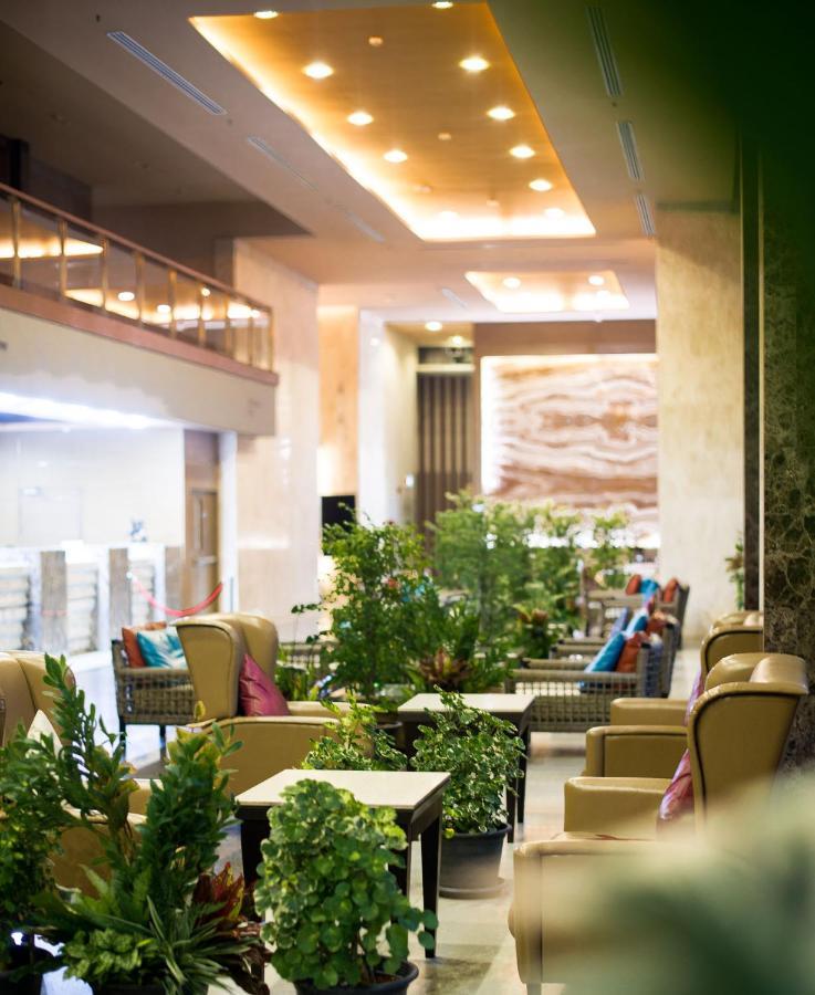 Grand Howard Hotel Бангкок Екстер'єр фото