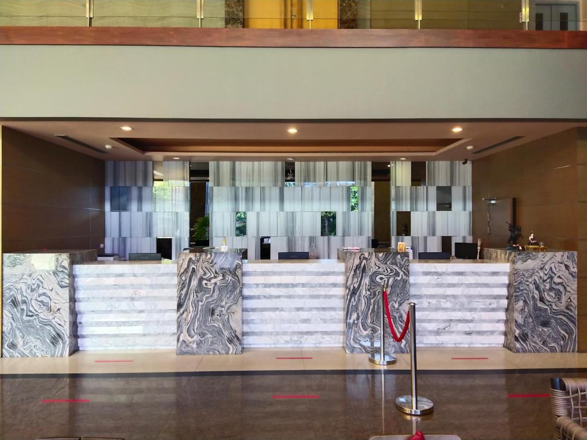 Grand Howard Hotel Бангкок Екстер'єр фото